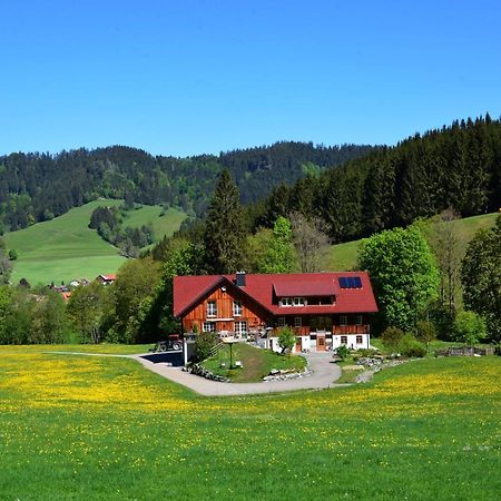 Ferienwohnung Boeck, Wengen Im Allgaeu 바이트나우 외부 사진